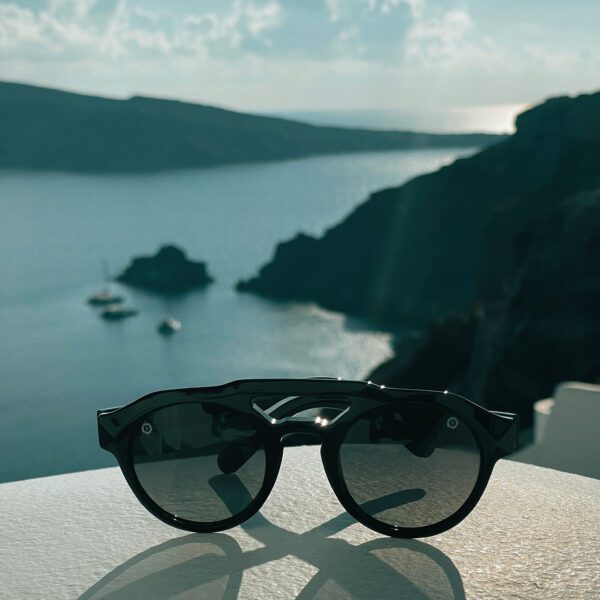 AEΘER Black Sunglasses LIfestyle