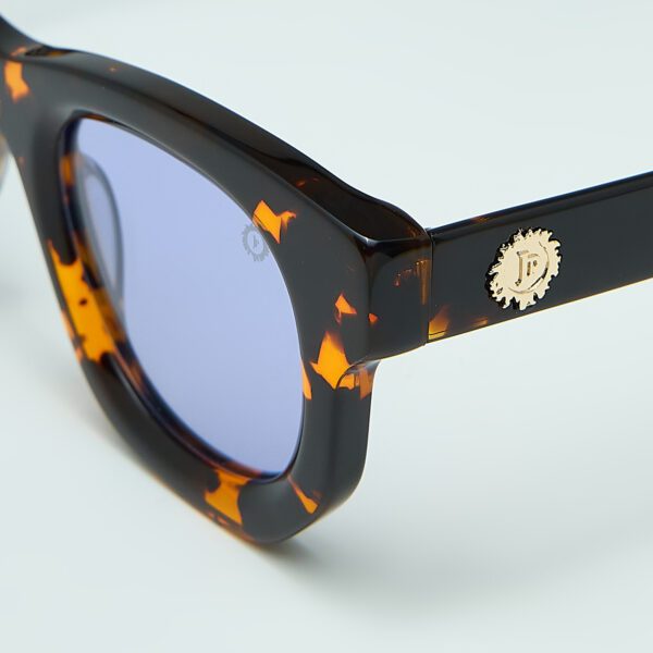 AURORA Tortoise Sunglasses Polarized Lens Detail