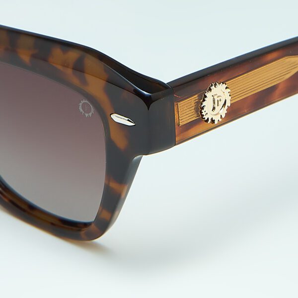SOΛARIS Tortoise Sunglasses Polarized Lens Detail