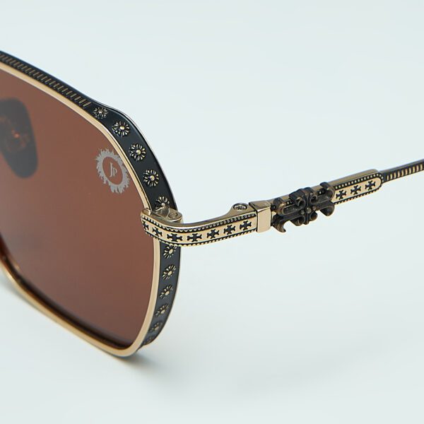 ATΛAS Gold Sunglasses Polarized Lens Detail
