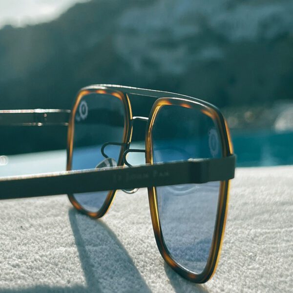 OKEANUS Tortoise Sunglasses Lifestyle